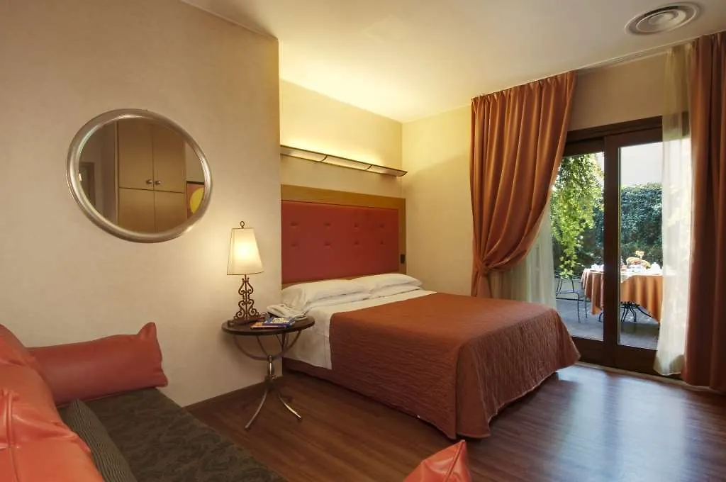**** Hotel Axyhotels Innstyle Milano Italy