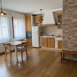 casa-nini.hotelinveneto.com/